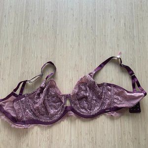 La Vie En Rose lace bra